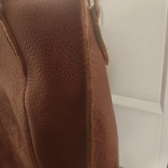 AP Portland Leather N/S Lola Bag - Picture 5 of 8